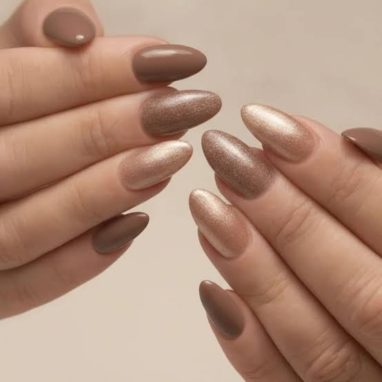 Sheer Nude Magnetic Cat-Eye Short Square Nails Sheer Nude Magnetic Cat-Eye Short Square Nails — Simple Magnetic Nails