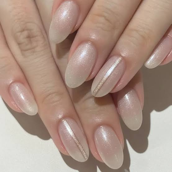 Deep Blue Purple Velvet Matte Short Almond Nails Deep Blue Purple Velvet Matte Short Almond Nails — Simple Magnetic Nails