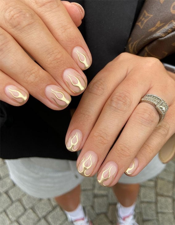 Nude Base With Gold Flame Outline Nails Nude Base With Gold Flame Outline Nails — Simple Metallic Nails