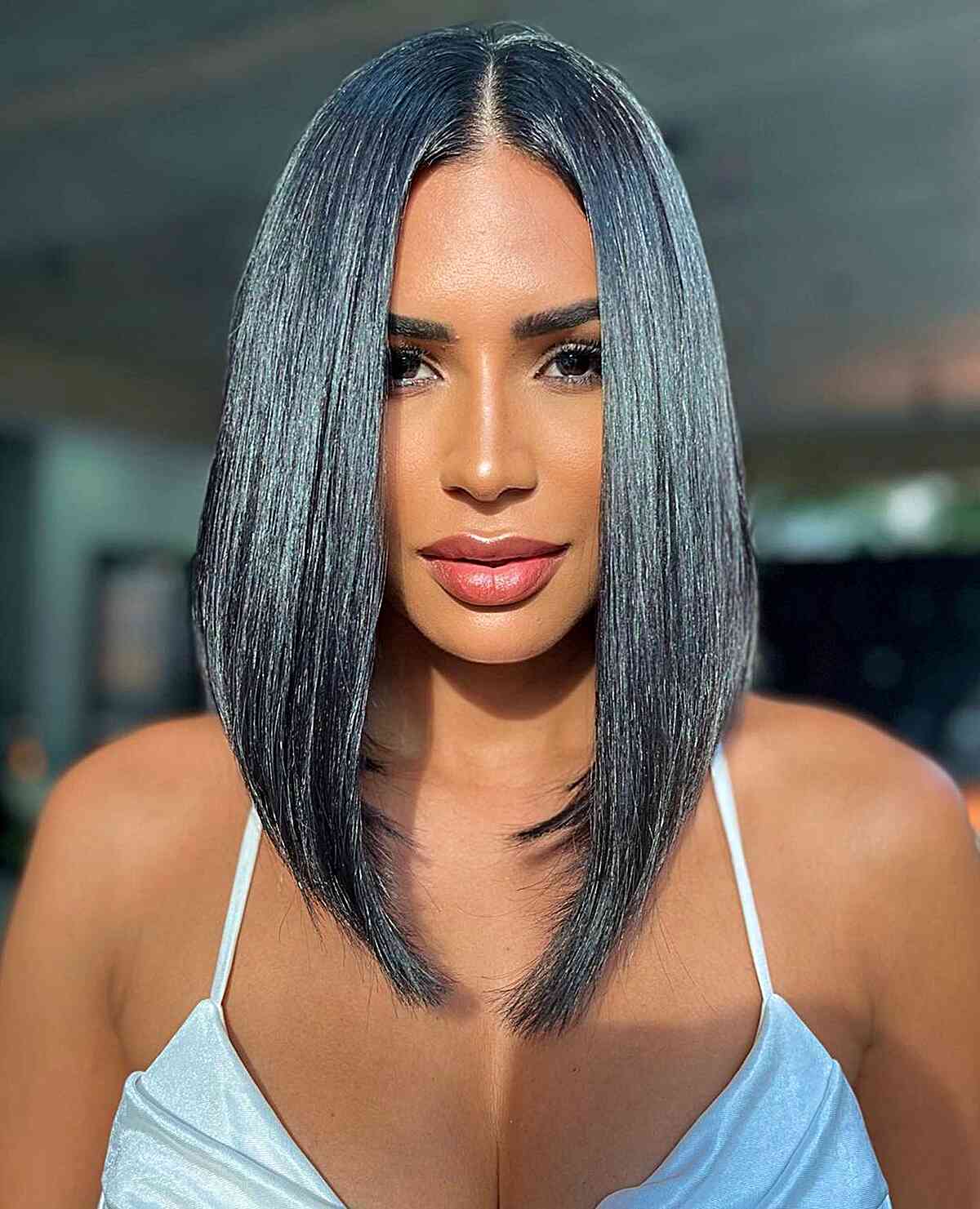 Sleek Collarbone Bob In Dark Grey Sleek Collarbone Bob In Dark Grey — Simple Middle Part Hair