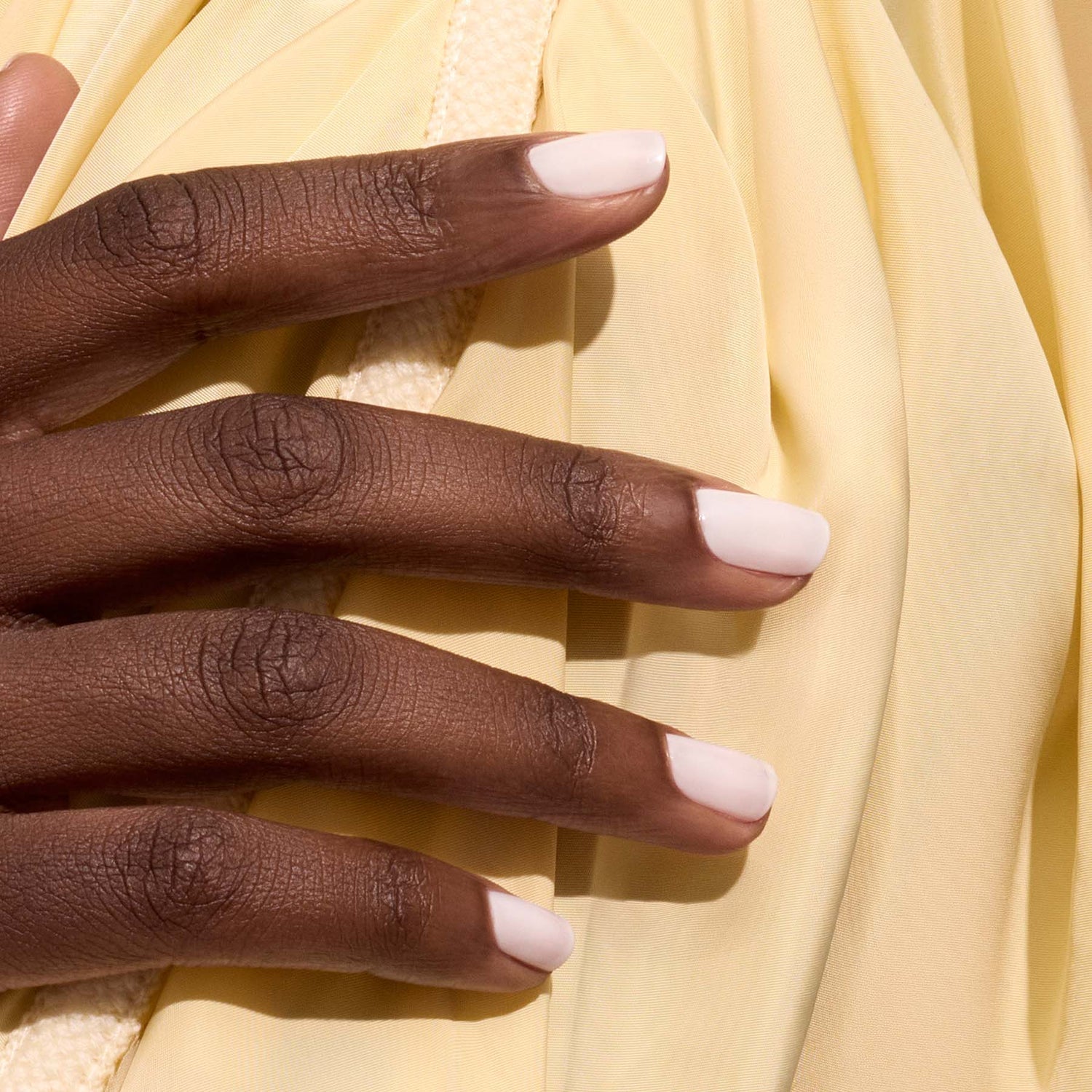Glossy Milky White Short Rounded Nails Glossy Milky White Short Rounded Nails — Simple Milky White Nails