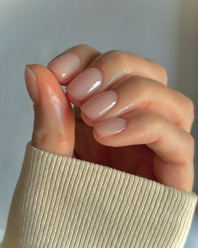 25 Simple Minimalist Nails 2027 for Everyday Style