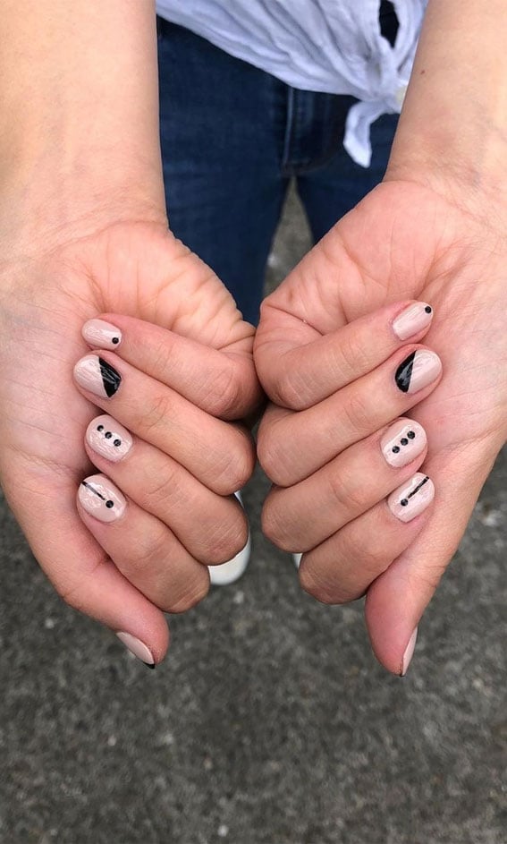Light Nude With Black Geometric Accents Light Nude With Black Geometric Accents — Simple Minimalist Nails