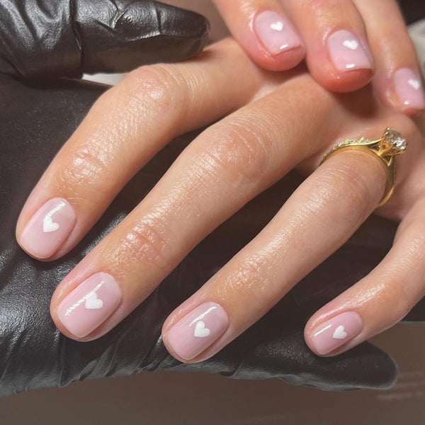 Short Square With Tiny White Heart Motifs Short Square With Tiny White Heart Motifs — Simple Minimalist Nails