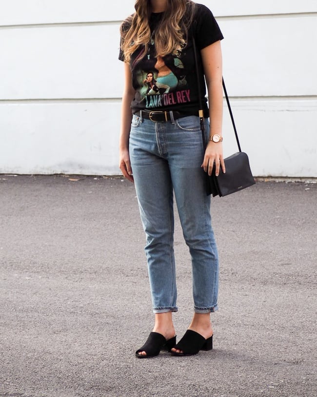Graphic T-Shirt With Black Mules Graphic T-Shirt With Black Mules — Simple Mules Outfits