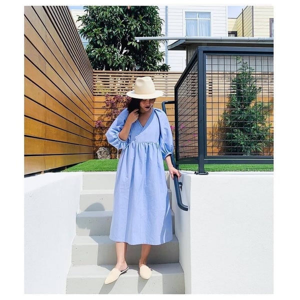 Puff-Sleeve Dress With Cream Mules Puff-Sleeve Dress With Cream Mules — Simple Mules Outfits