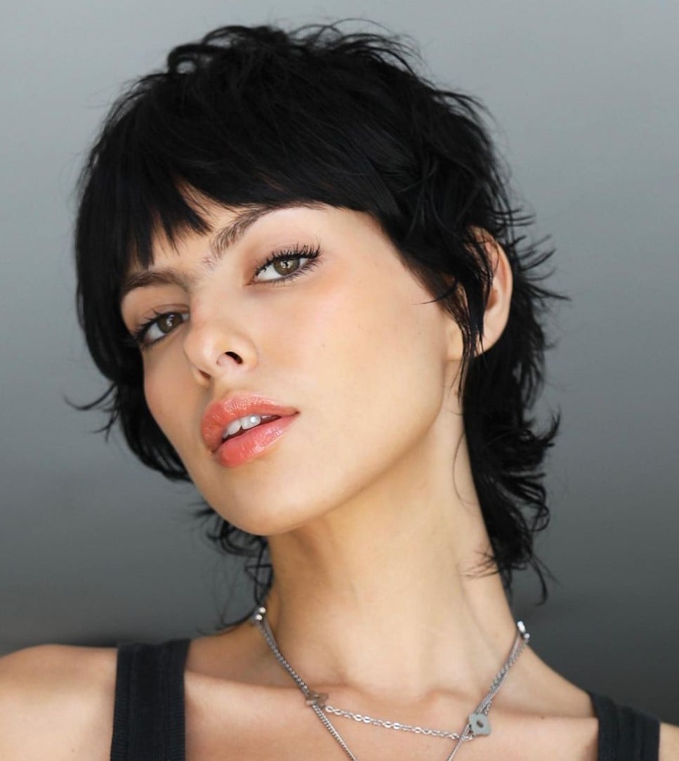 Natural Black Collarbone Mullet With Wispy Bangs — Simple Mullet Hairstyles