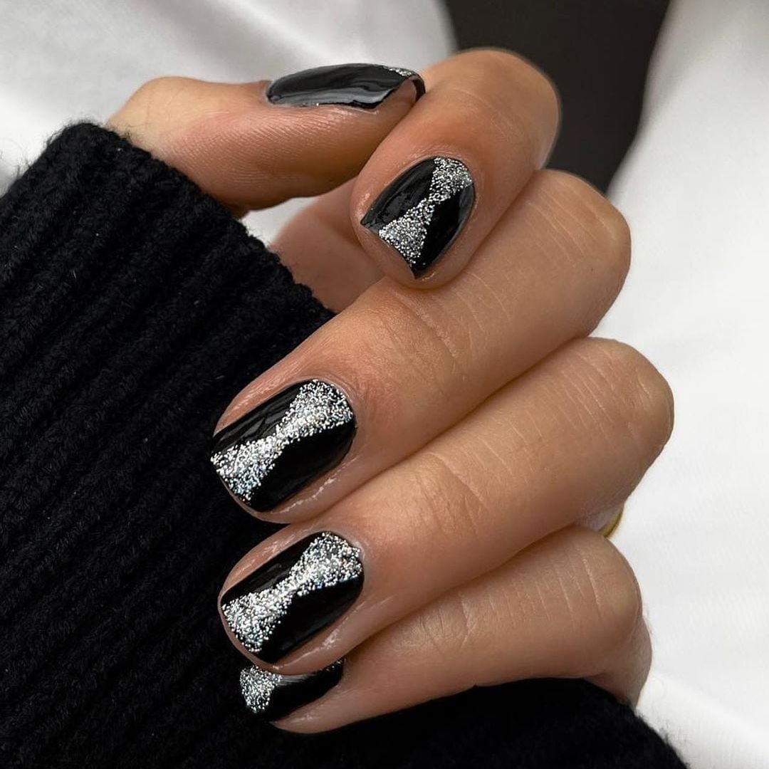 Short Square Black Glitter Stripe Nails — Simple Nail Art Inspo