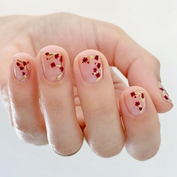Short Square Sheer Nude Floral Motifs Short Square Sheer Nude Floral Motifs — Simple Nails for Wedding