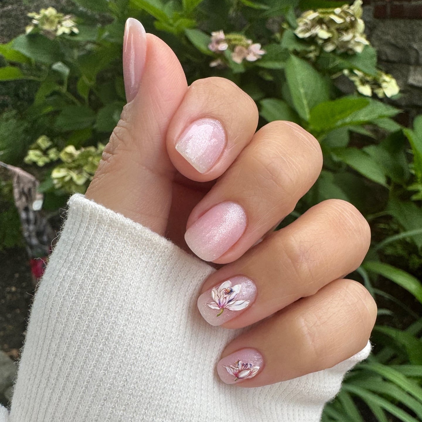 Short Square Sheer Pink Floral Decals Short Square Sheer Pink Floral Decals — Simple Nails for Wedding