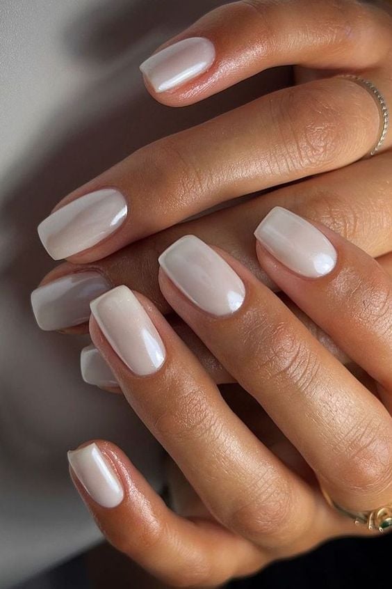 Short Square Milky White Pearlescent Shimmer, Close-Up Take Short Square Milky White Pearlescent Shimmer, Close-Up Take — Simple Nails for Wedding