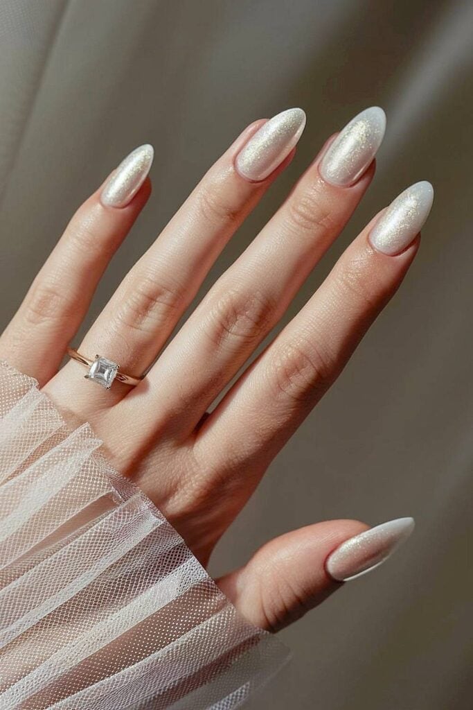 Medium Almond Sheer Nude Pearlescent Shimmer Medium Almond Sheer Nude Pearlescent Shimmer — Simple Nails for Wedding