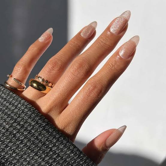 Medium Almond Sheer Nude Subtle Glitter Medium Almond Sheer Nude Subtle Glitter — Simple Nails for Wedding