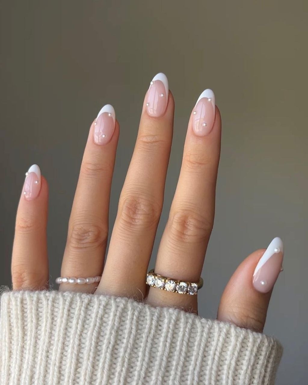 Medium Almond French Tips with Pearls Medium Almond French Tips with Pearls — Simple Nails for Wedding