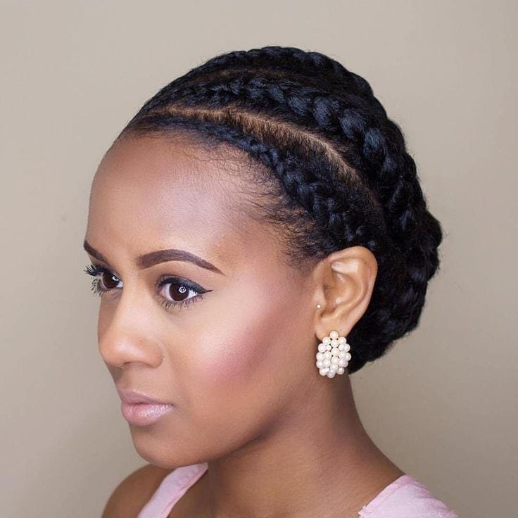 High Puff Updo With Textured Shape High Puff Updo With Textured Shape — Simple Natural Hair Hairstyles