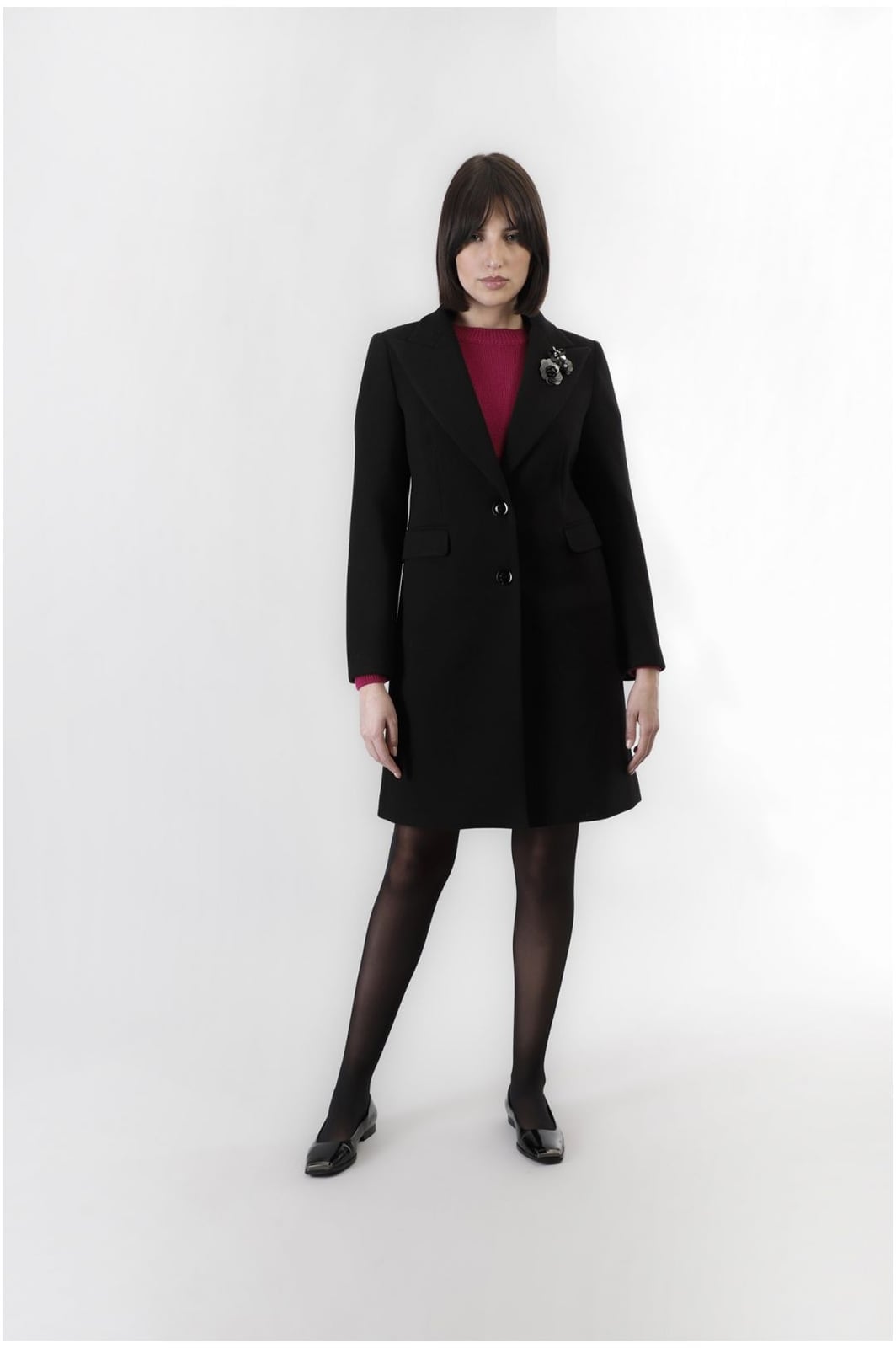 Black Wool Coat Over Pink Knit Top Black Wool Coat Over Pink Knit Top — Simple Negros Outfits