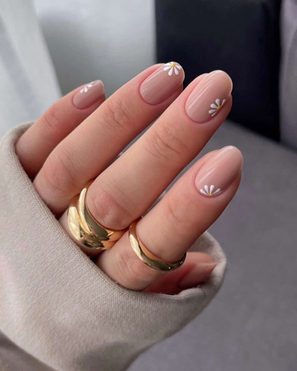 Short Oval Nude With White Flower Accents — Simple Nude Nails