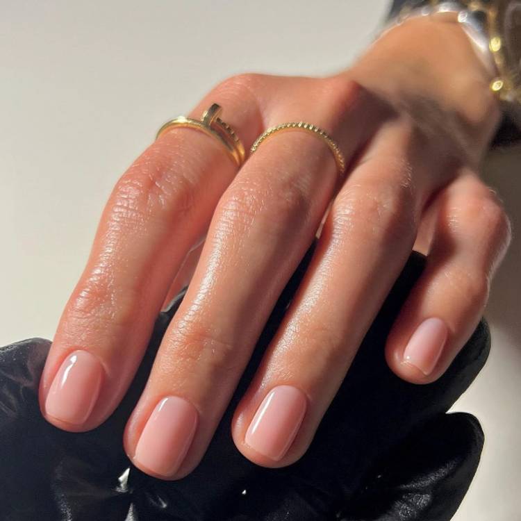 Short Soft Square Milky Pink Nails With мягкий квадрат — Simple Nude Nails