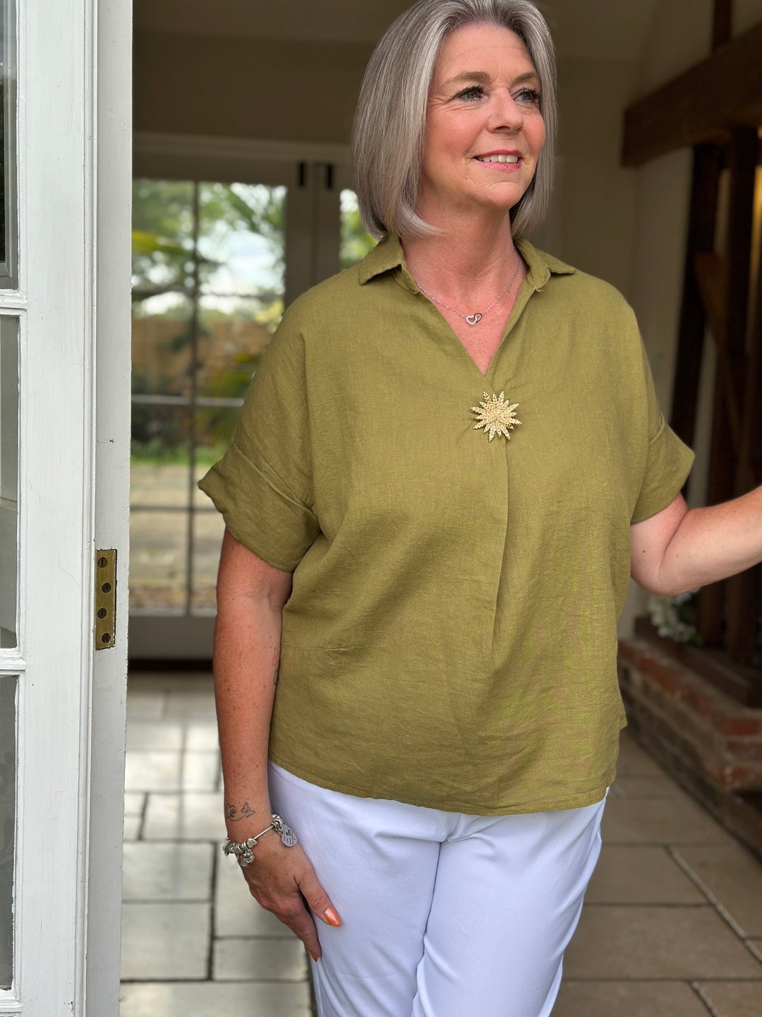 Olive Linen Blend Shirt With White Trousers Olive Linen Blend Shirt With White Trousers — Simple Olive Green Outfits