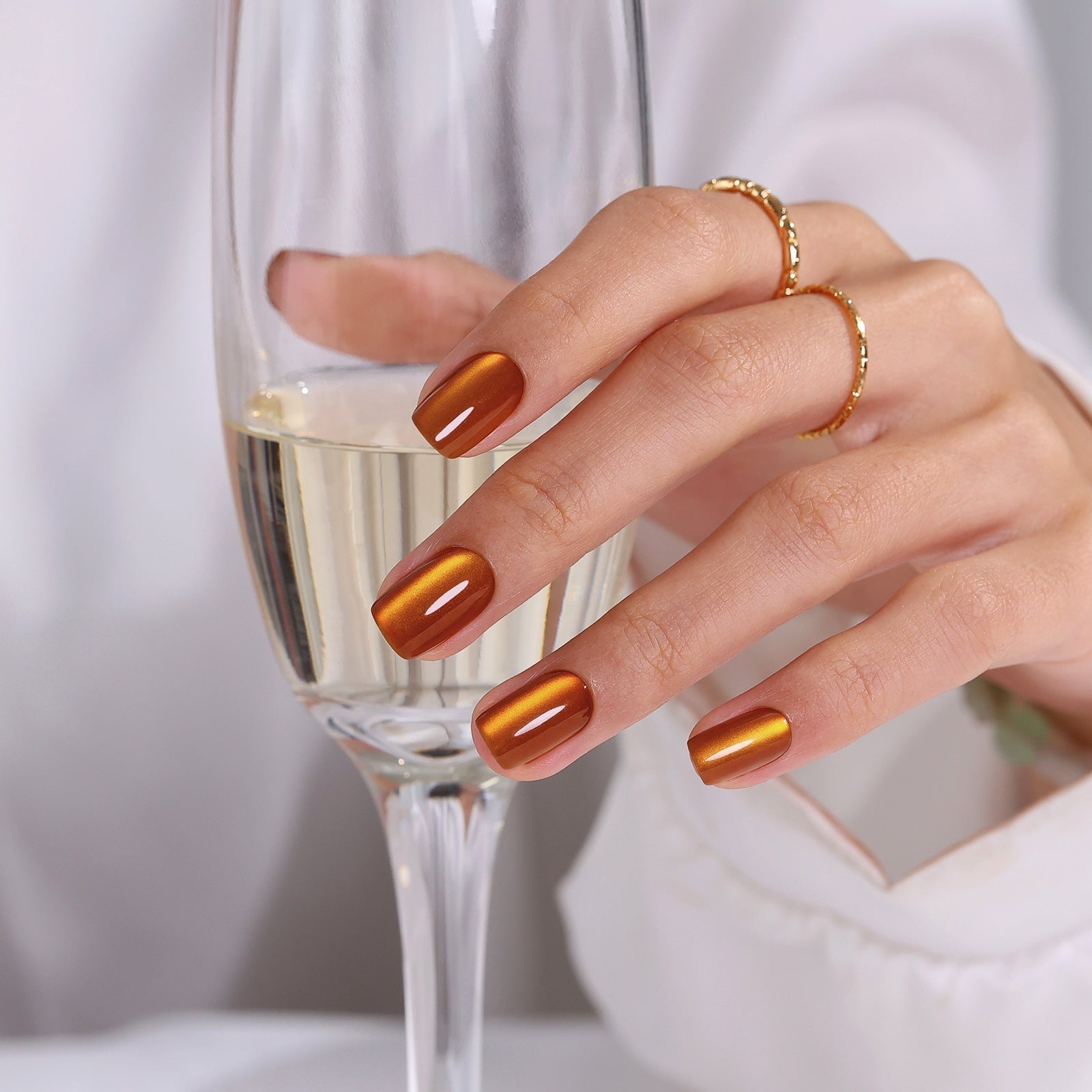 Burnt Orange Gold Shift Cat Eye Short Square, Office-Safe Version Burnt Orange Gold Shift Cat Eye Short Square, Office-Safe Version — Simple Orange Cat Eye Nails