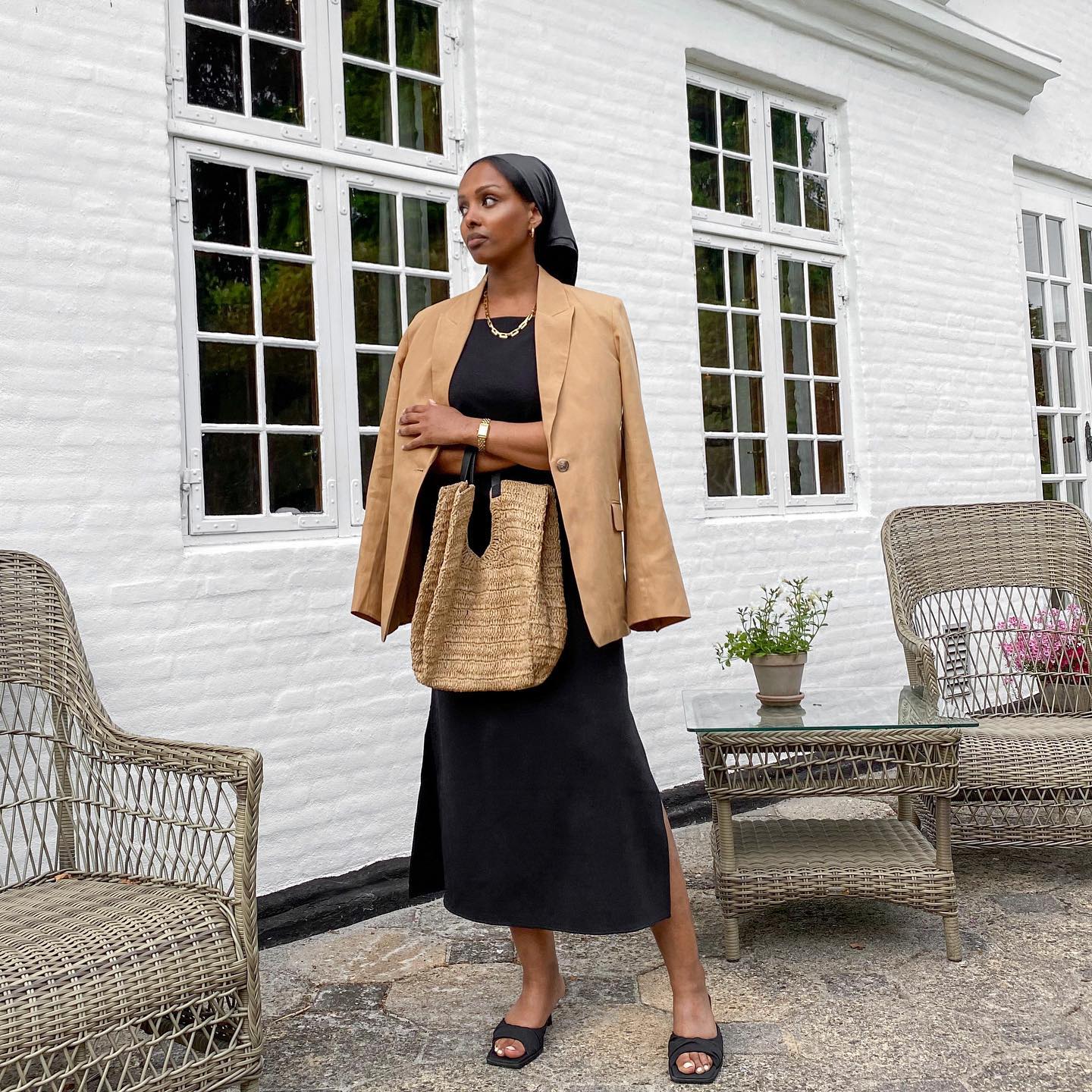 Tan Suede Oversized Blazer With Midi Dress Tan Suede Oversized Blazer With Midi Dress — Simple Oversized Blazer Outfits