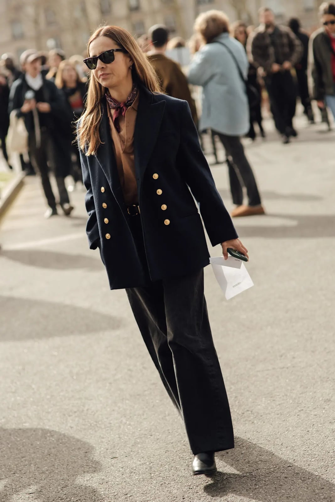 Navy Double-Breasted Blazer With Grey Trousers Navy Double-Breasted Blazer With Grey Trousers — Simple Oversized Blazer Outfits