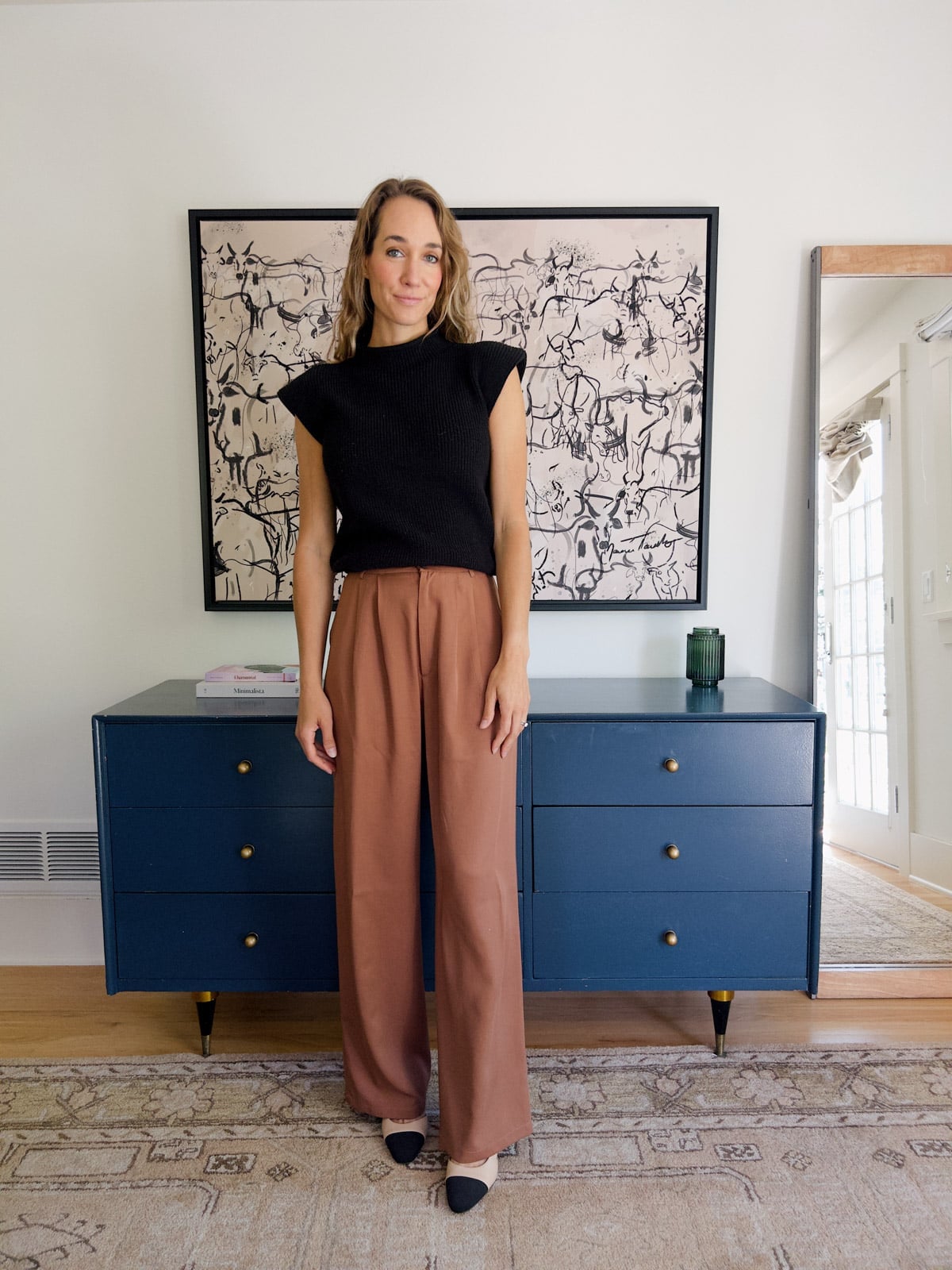 Brown Wide-Leg Trousers with Black Knit Top and Two-Tone Flats Brown Wide-Leg Trousers with Black Knit Top and Two-Tone Flats — Simple Palazzo Pants Outfits