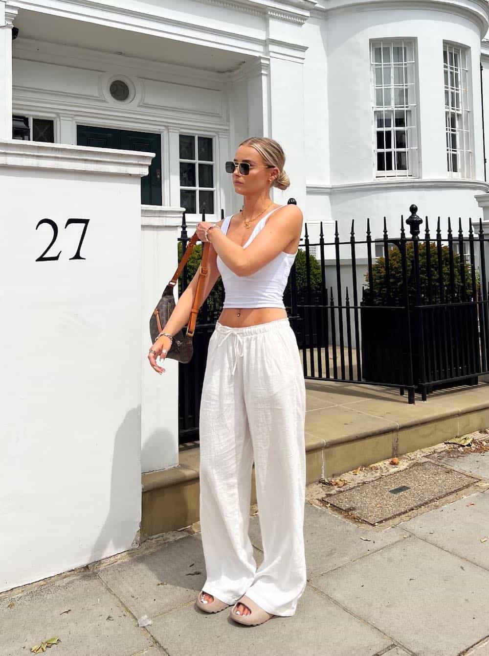 White Linen Palazzo Pants with Tank Top and Slide Sandals White Linen Palazzo Pants with Tank Top and Slide Sandals — Simple Palazzo Pants Outfits
