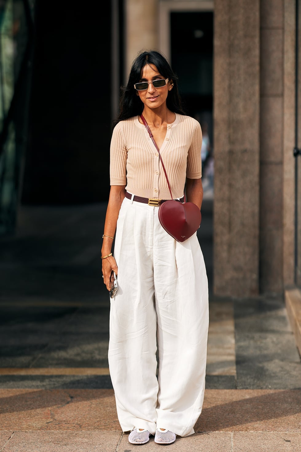 Oversized Palazzo Pants with Ribbed Cardigan and Heart Bag Oversized Palazzo Pants with Ribbed Cardigan and Heart Bag — Simple Palazzo Pants Outfits