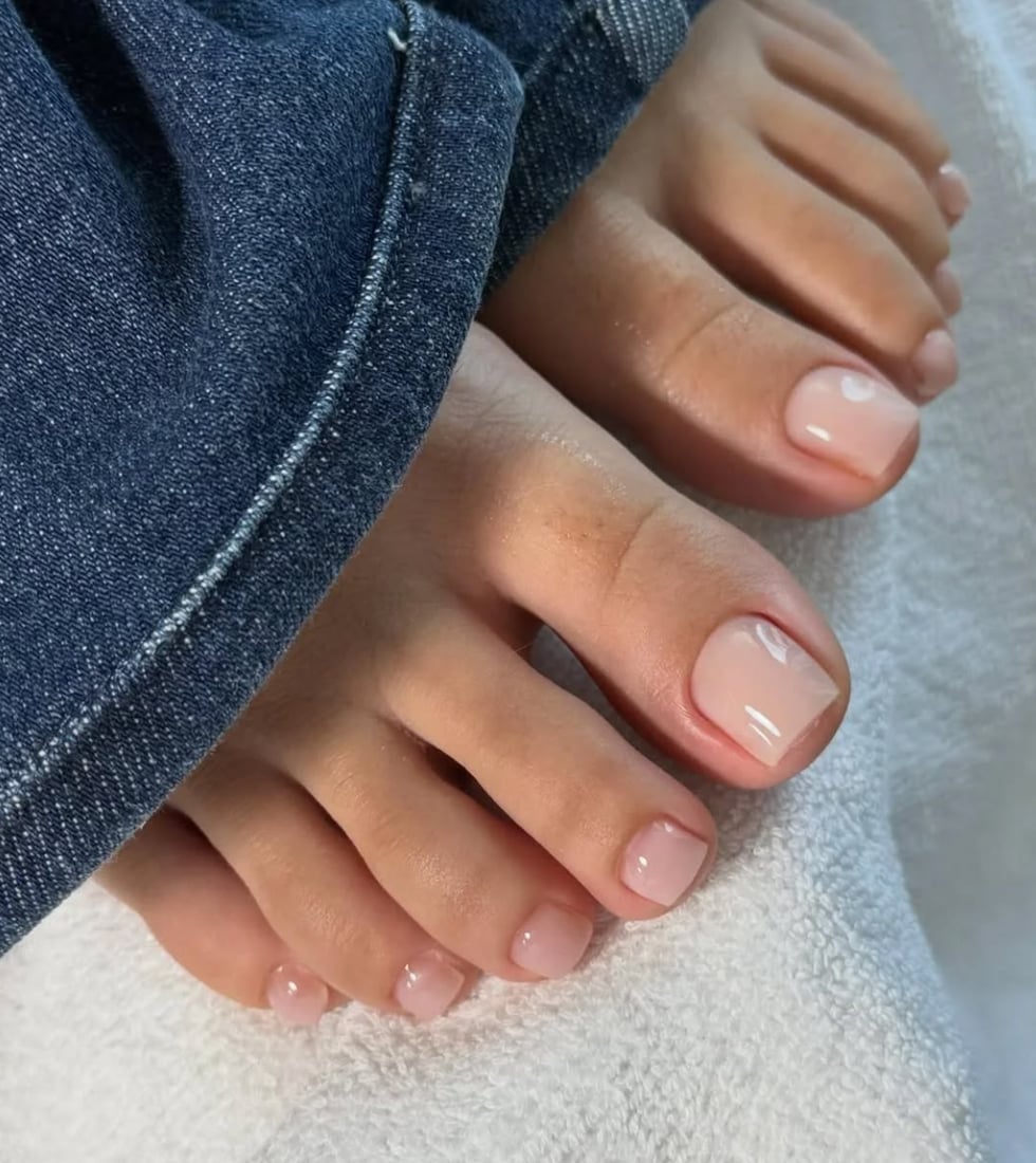 Milky Nude With Tiny Dot Accent Milky Nude With Tiny Dot Accent — Simple Pedicure Nails