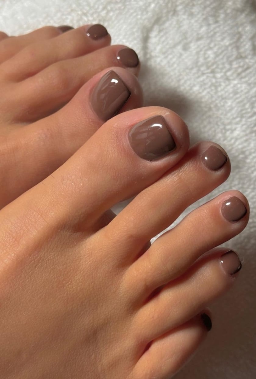 Glossy Grey Taupe Pedicure Glossy Grey Taupe Pedicure — Simple Pedicure Nails
