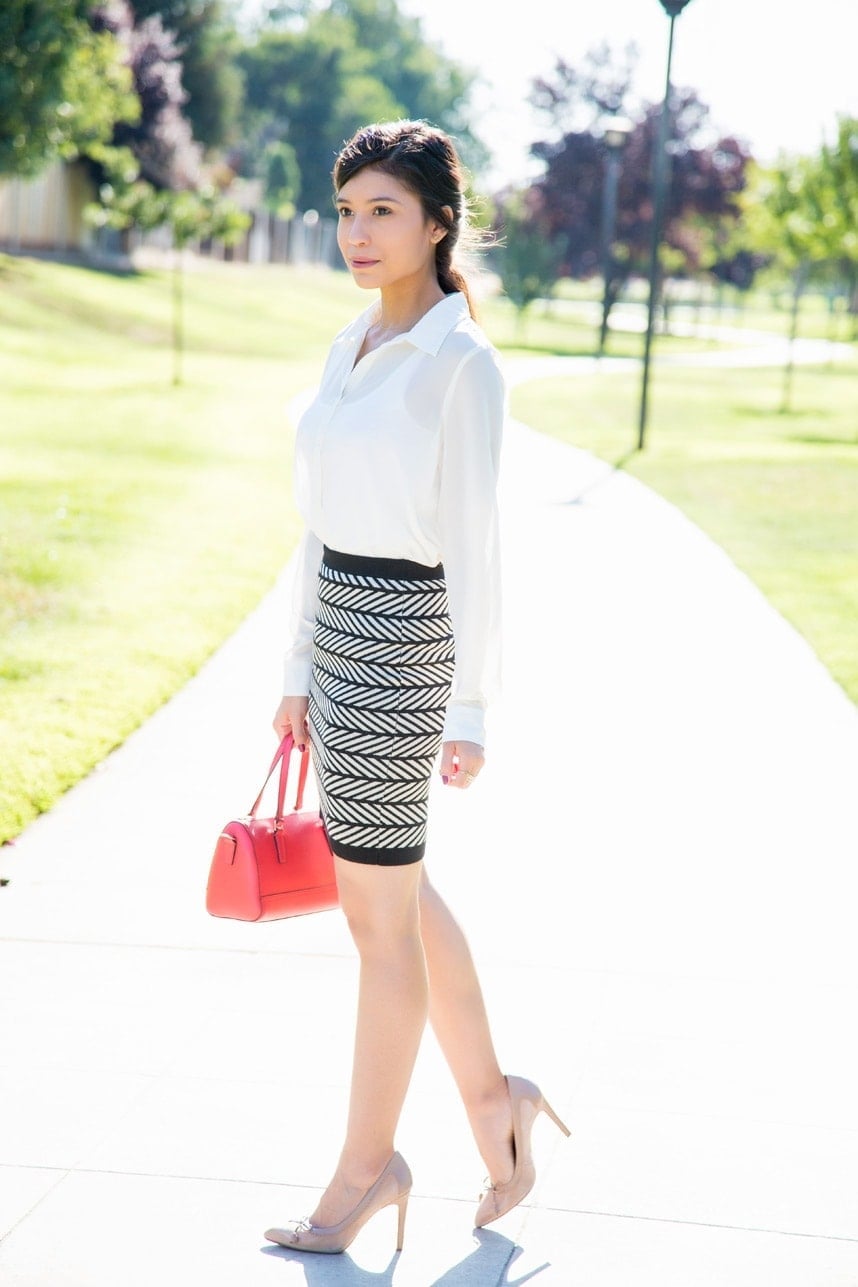 Patterned Pencil Skirt With White Shirt and Red Bag — Simple Pencil Skirt Outfits