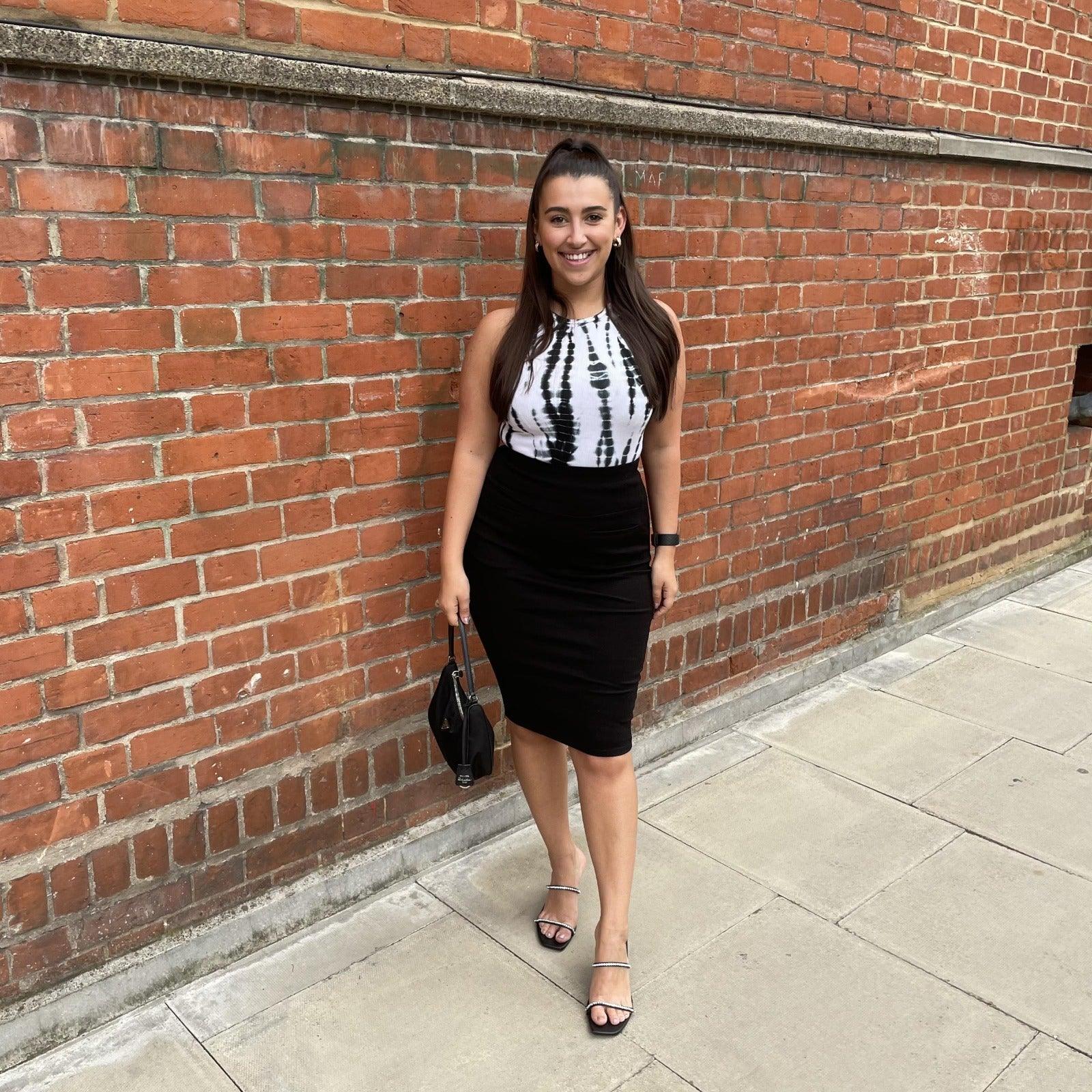 Black Pencil Skirt With Tie-Dye Top — Simple Pencil Skirt Outfits