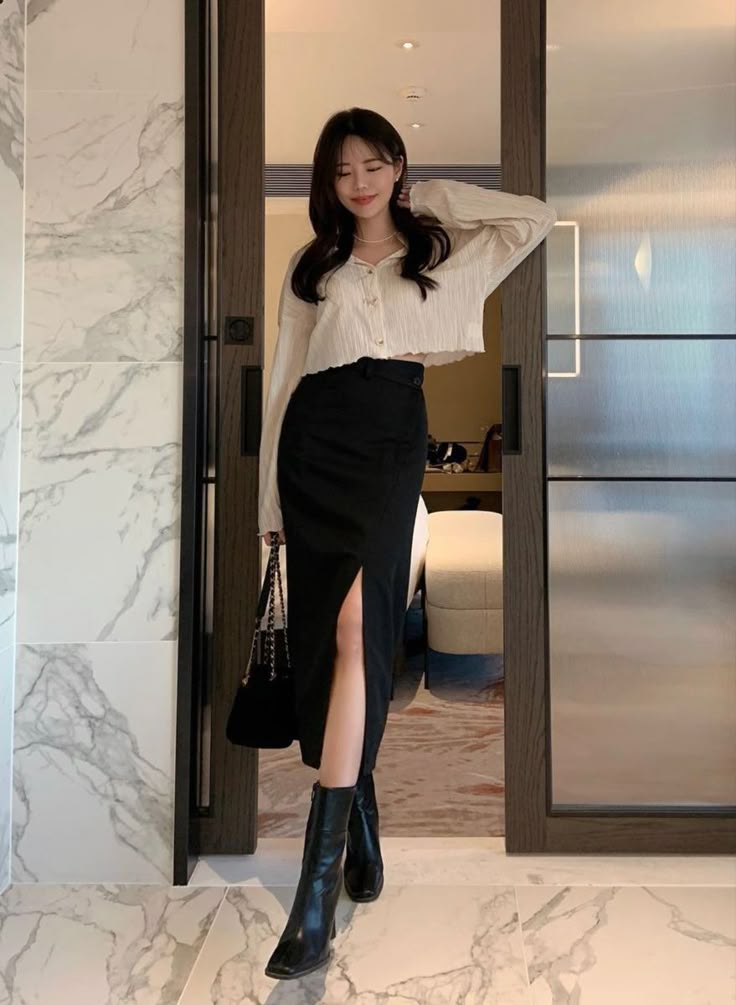 Black Pencil Skirt With High Slit — Simple Pencil Skirt Outfits