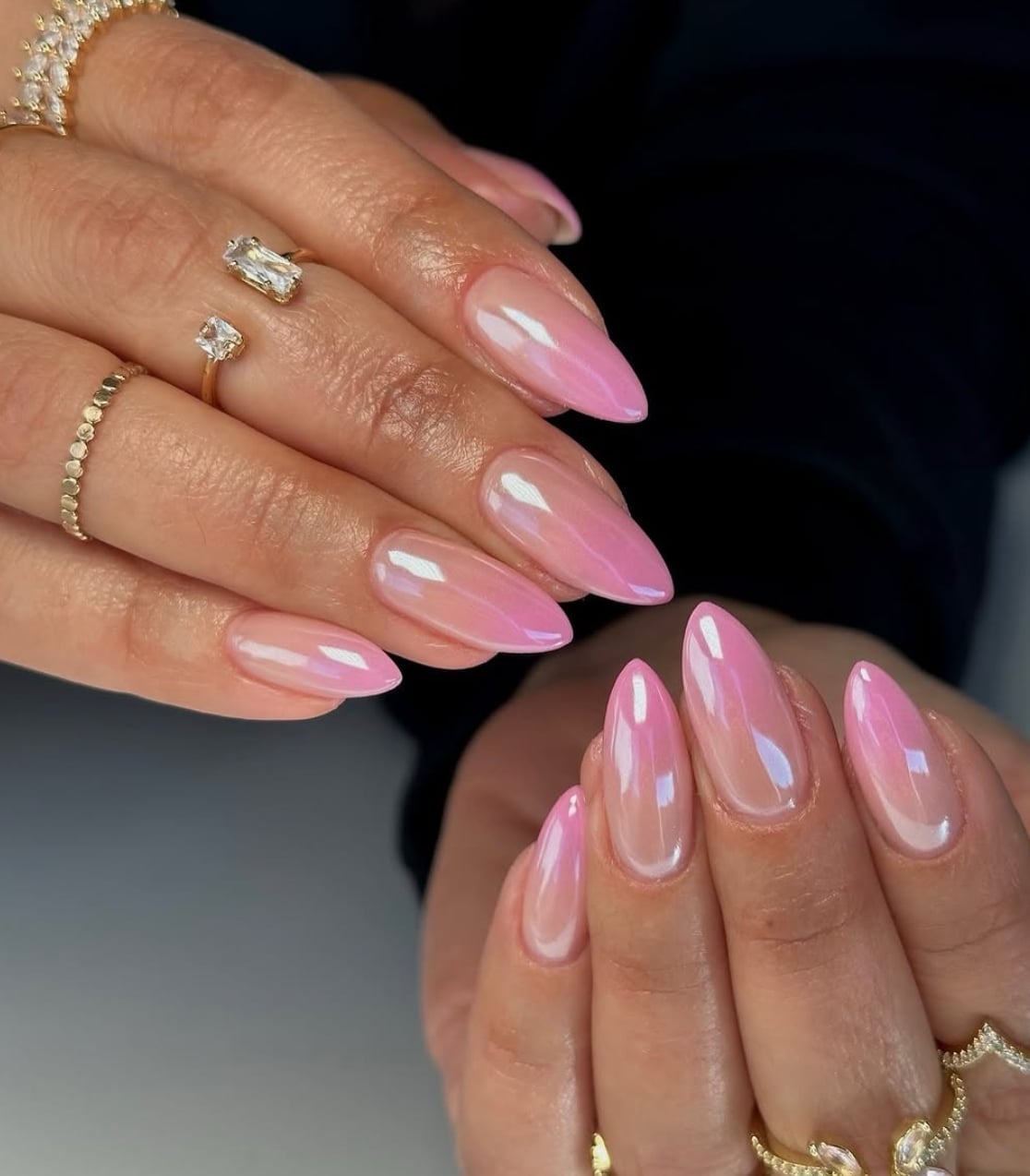 Medium Almond Lustrous Light Pink Chrome Medium Almond Lustrous Light Pink Chrome — Simple Pink Chrome Nails