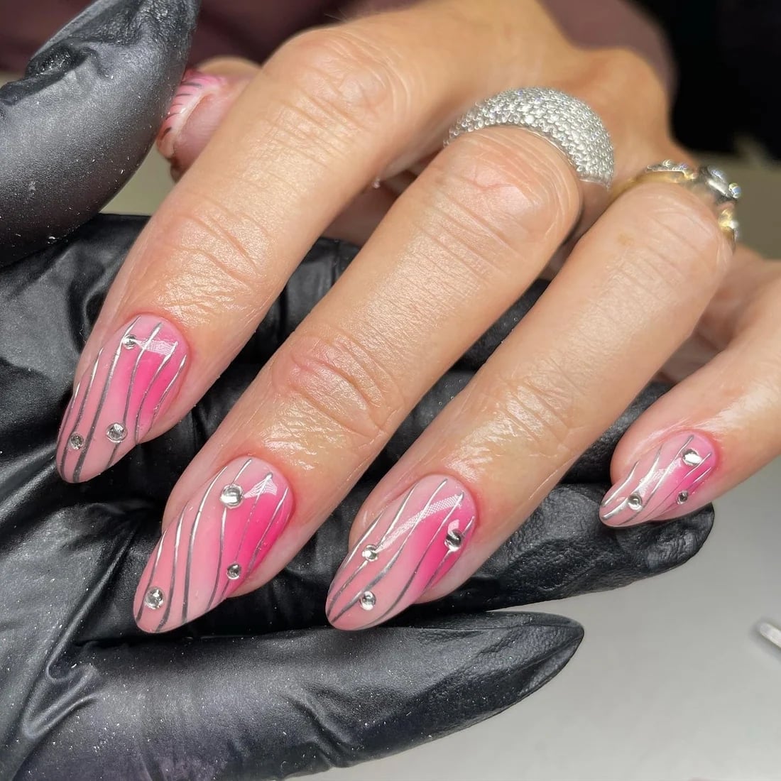 Pink Silver Nail Ideas That Feel Chic Pink Silver Nail Ideas That Feel Chic — Simple Pink Chrome Nails