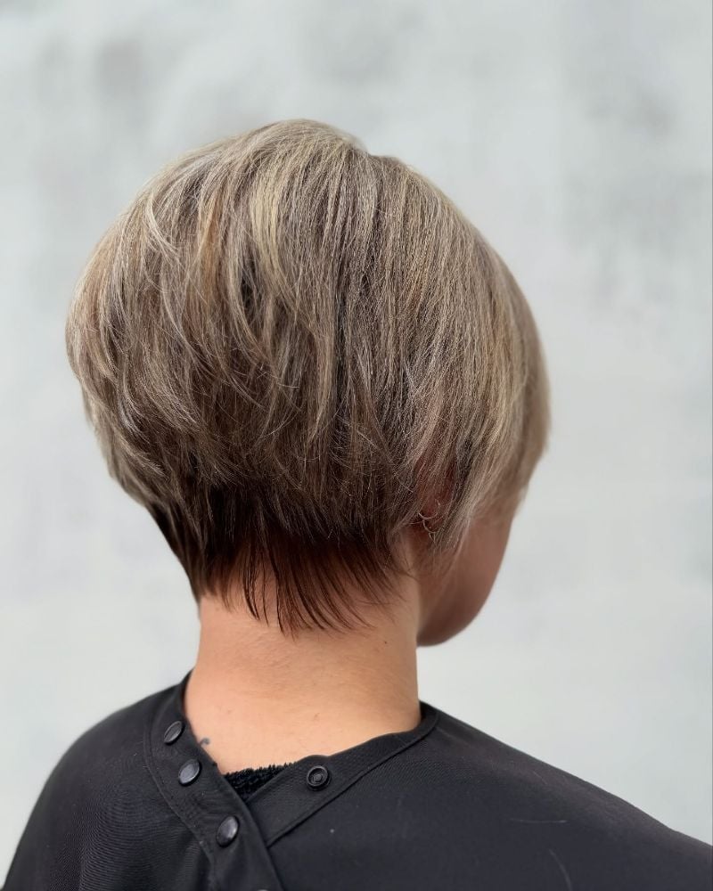Rounded Back Pixie Bob With Blonde Tones — Simple Pixie Bob