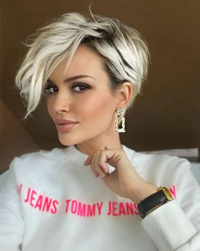 Chic Ash Blonde Pixie Bob — Simple Pixie Bob Haircut