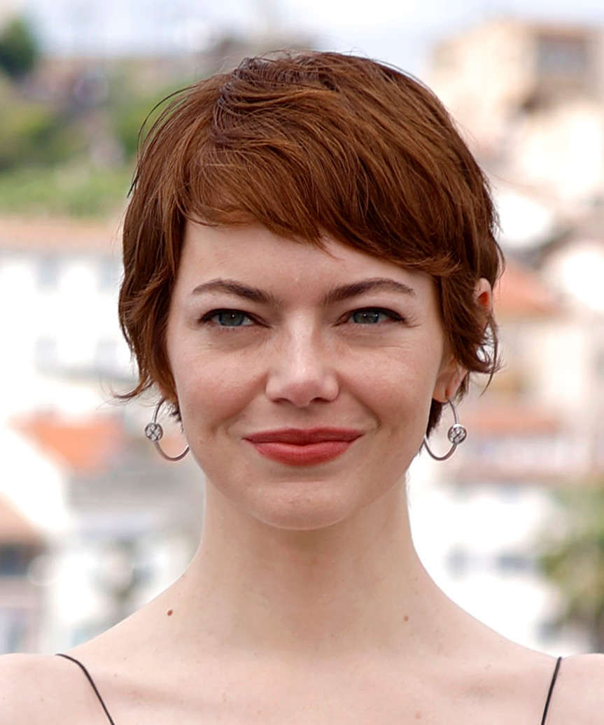 Strawberry Blonde Pixie With Straight Bangs — Simple Pixie Bob Haircut