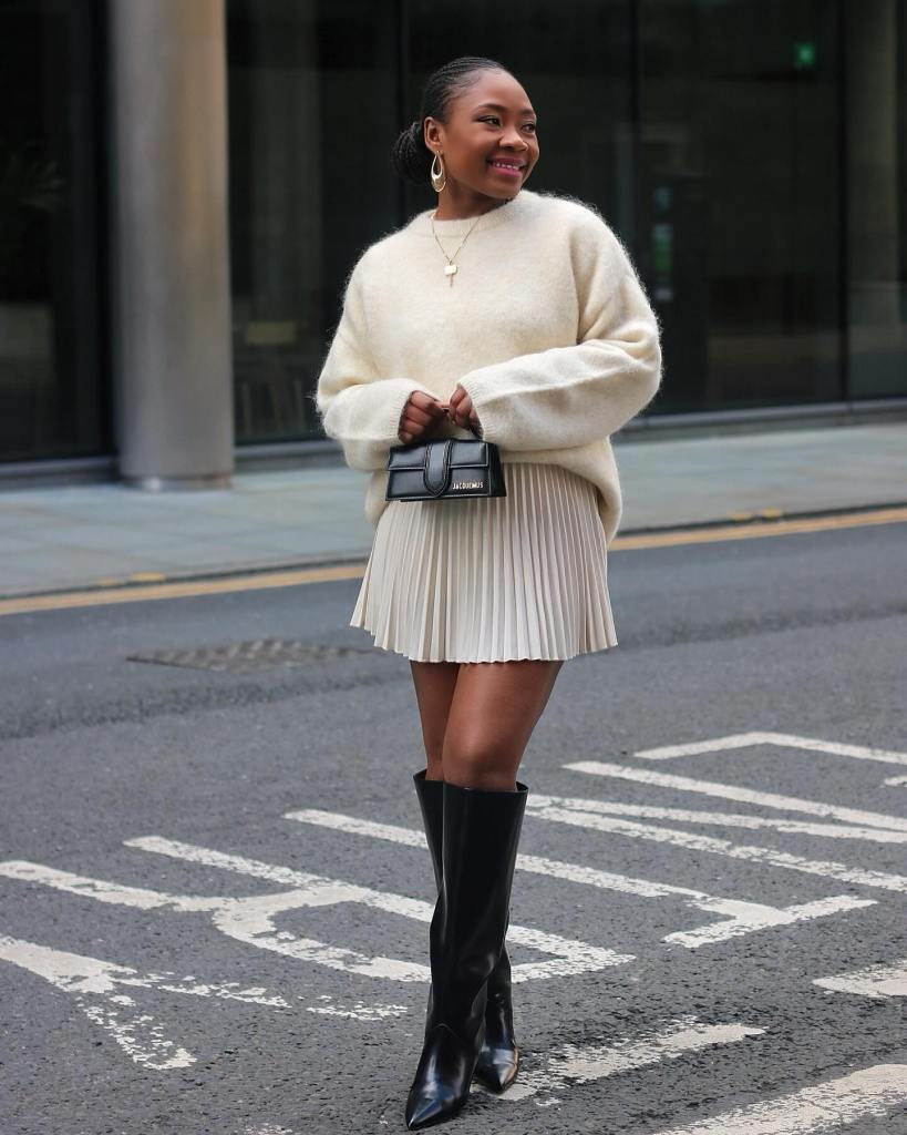 Off-white Pleated Mini Skirt with an Oversized Sweater — Simple Pleated Skirt Outfits