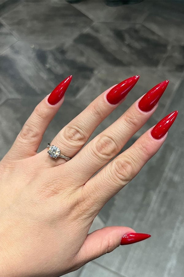Vibrant Red Glossy Stiletto Nails — Simple Pointy Nails