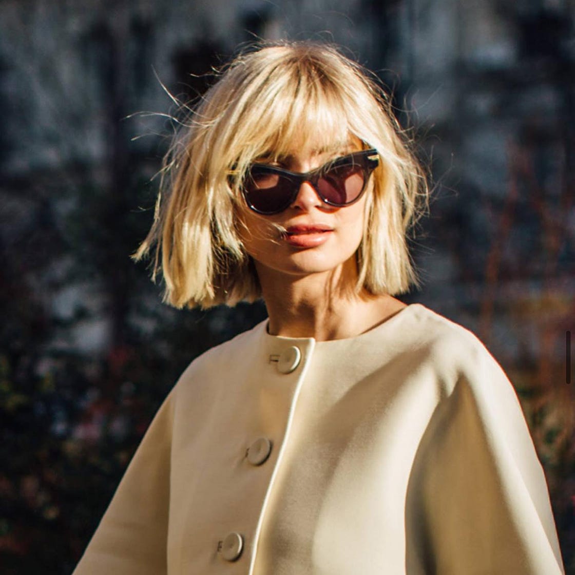 Ash Blonde Collarbone Shaggy Bob With Curtain Bangs — Simple Shaggy Bob Haircut