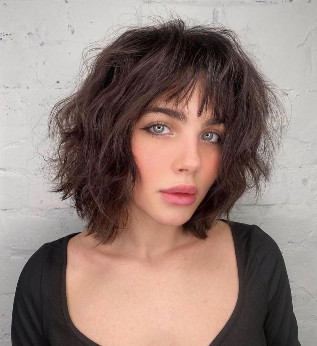 Messy Chin Length Dark Brown Shaggy Bob — Simple Shaggy Bob Haircut