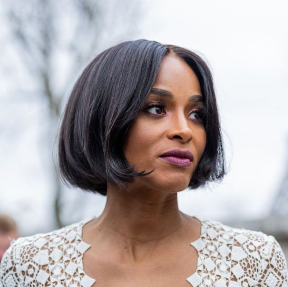 Chin Length Sleek Black Bob Inward Curve — Simple Short Bob Hairstyles