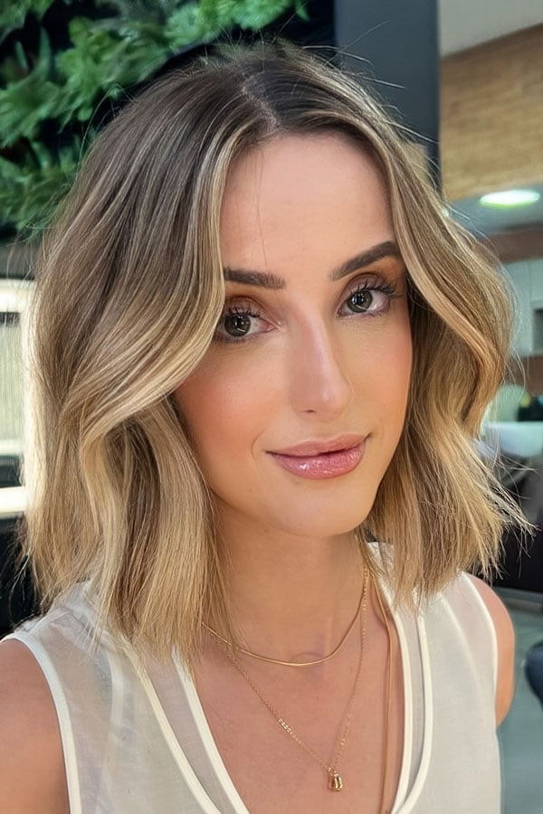 Ash Blonde Textured Bob Lived-In Waves — Simple Short Bob Hairstyles