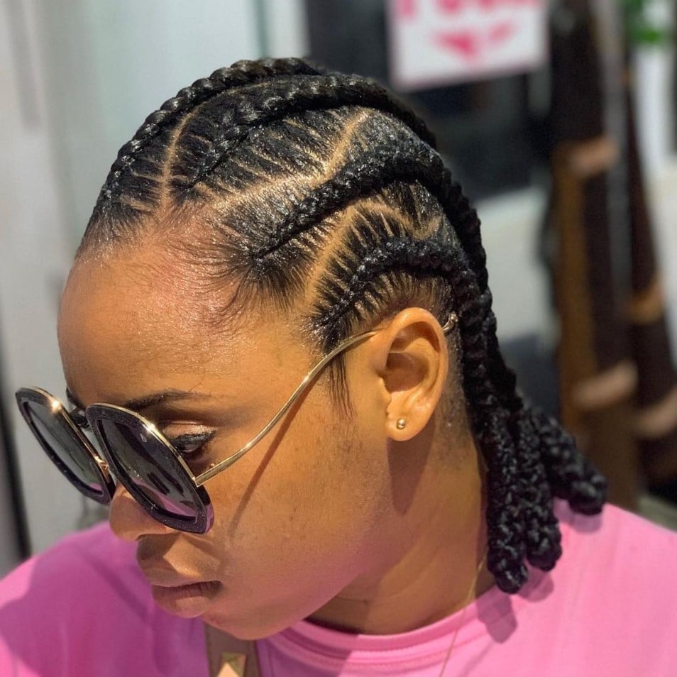 Short Black Box Braids With Wavy Curly Ends, Close-Up Take — Simple Short Braids