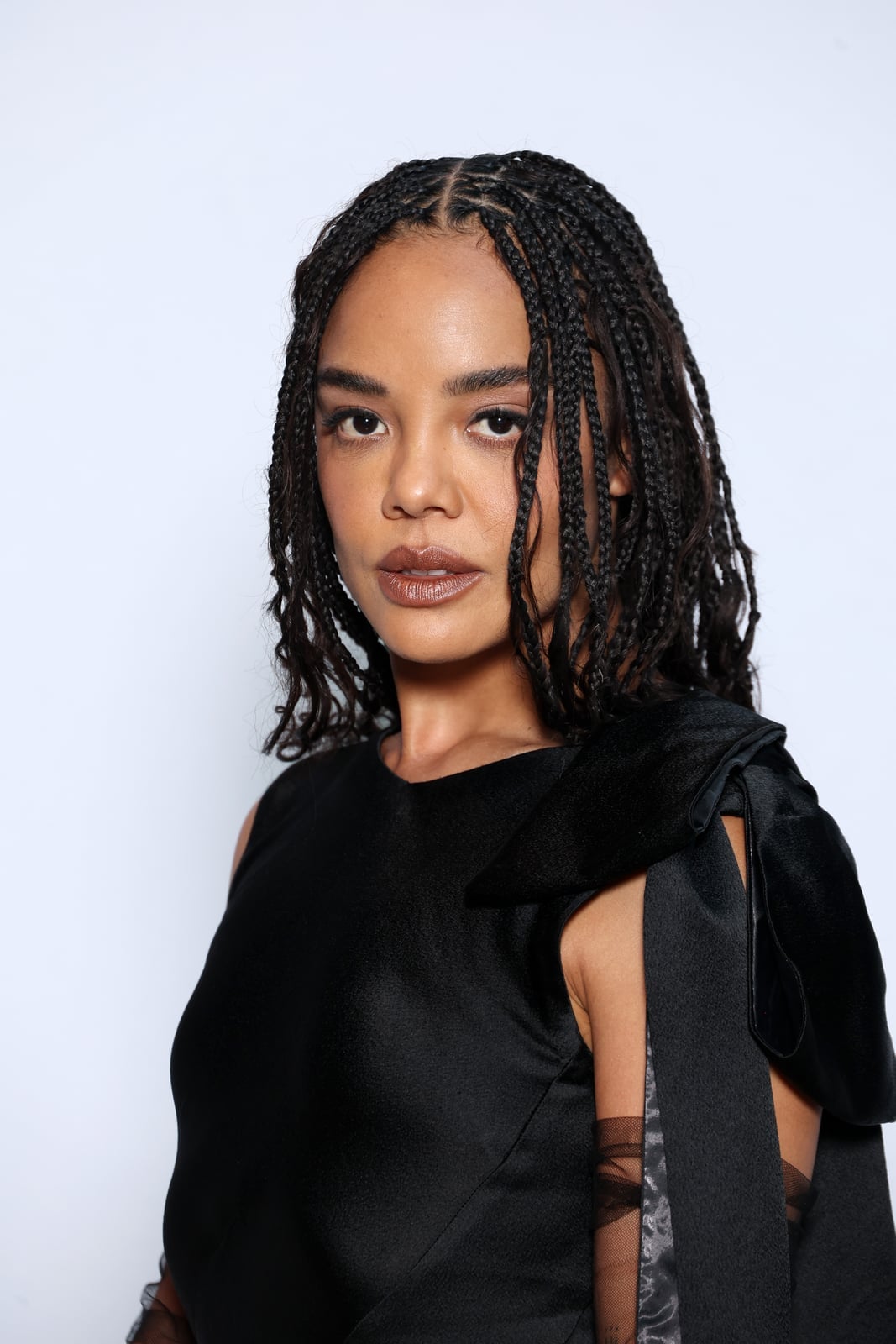Short Black Box Braids With Wavy Ends — Simple Short Braids