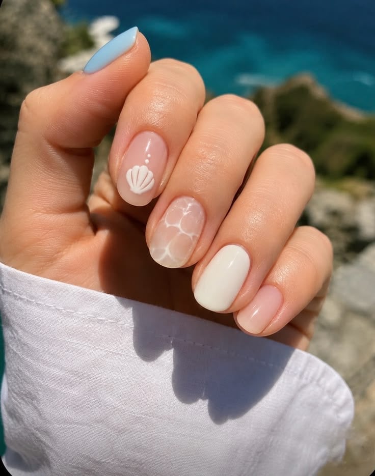 Summer Themed Accents Short Almond Nails Summer Themed Accents Short Almond Nails — Simple Short Classy Nails