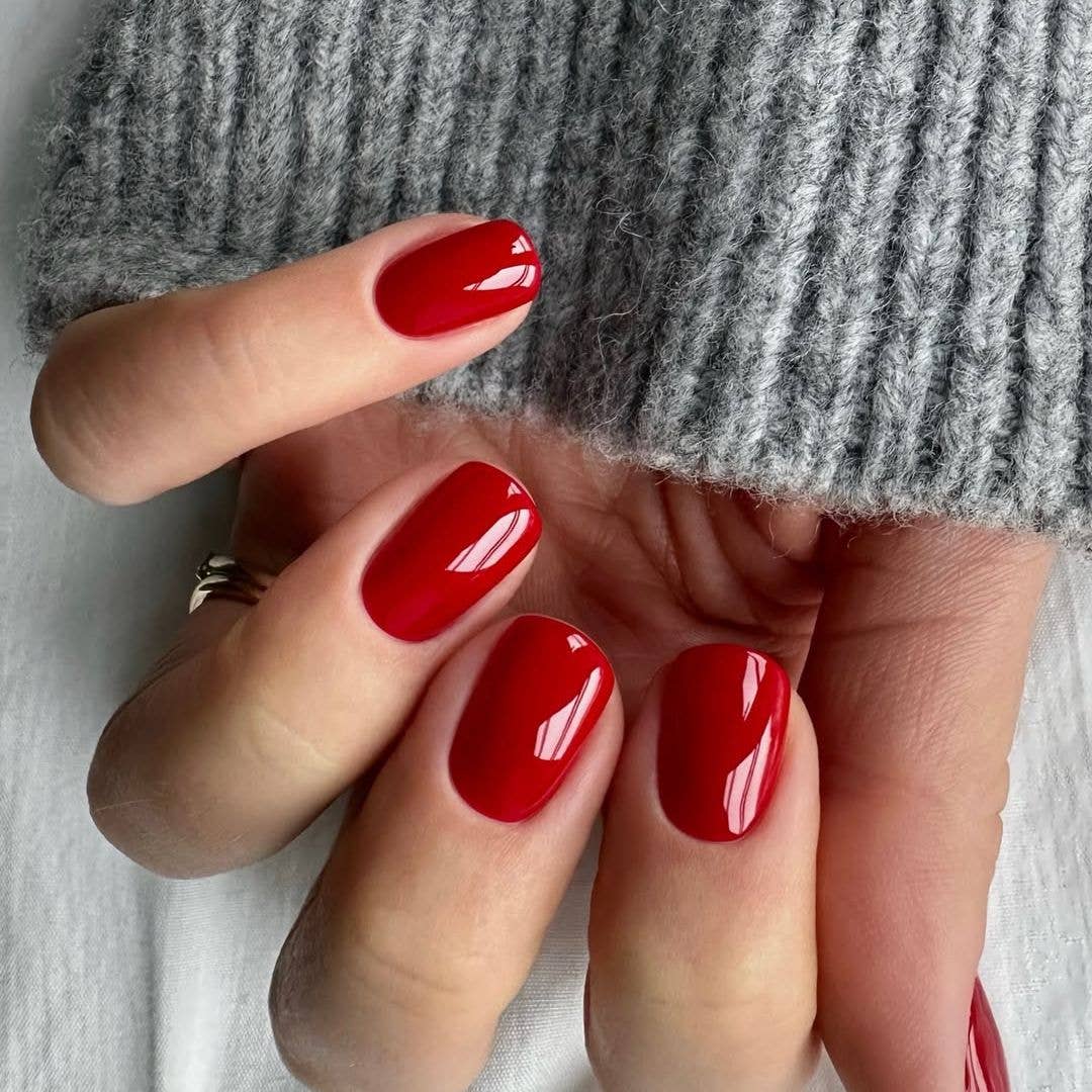 Vibrant Red Glossy Short Soft Square Nails Vibrant Red Glossy Short Soft Square Nails — Simple Short Classy Nails