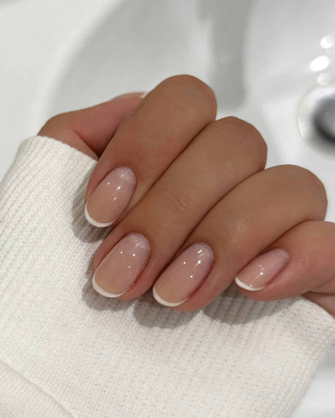 Short Almond Nails With Crisp White French Tips Short Almond Nails With Crisp White French Tips — Simple Short French Tip Nails